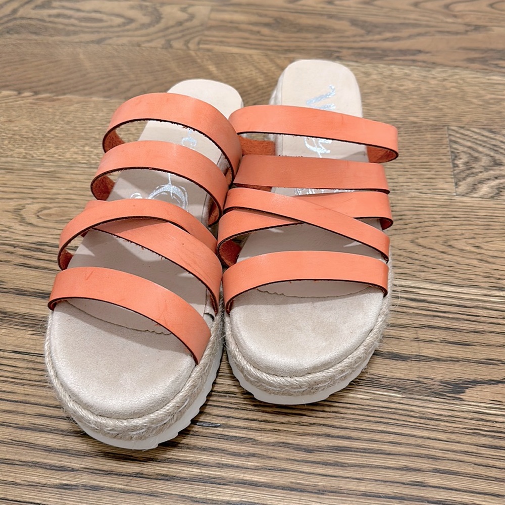 Very g coral sandals